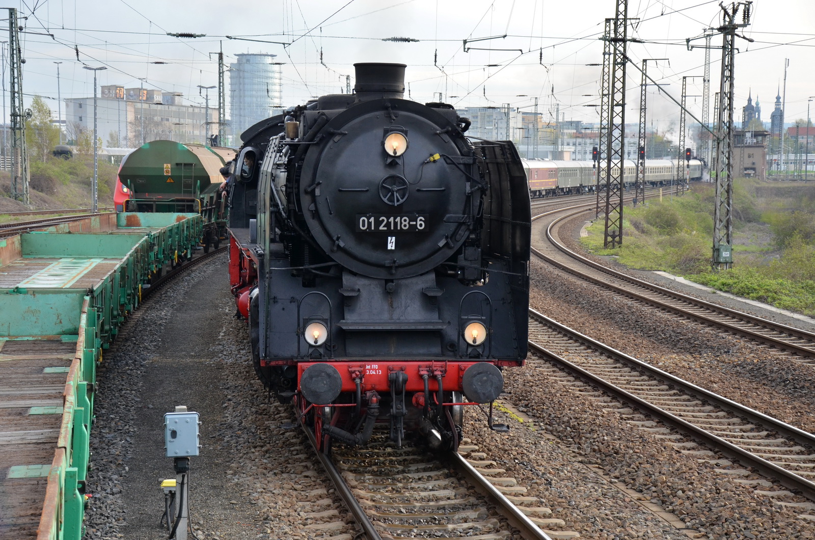 608a